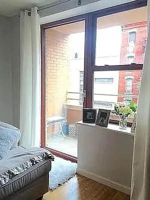 E 7th St #506 - Photo 2 of 20