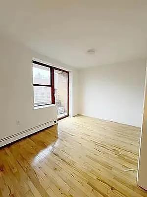 E 7th St #506 - Photo 6 of 20