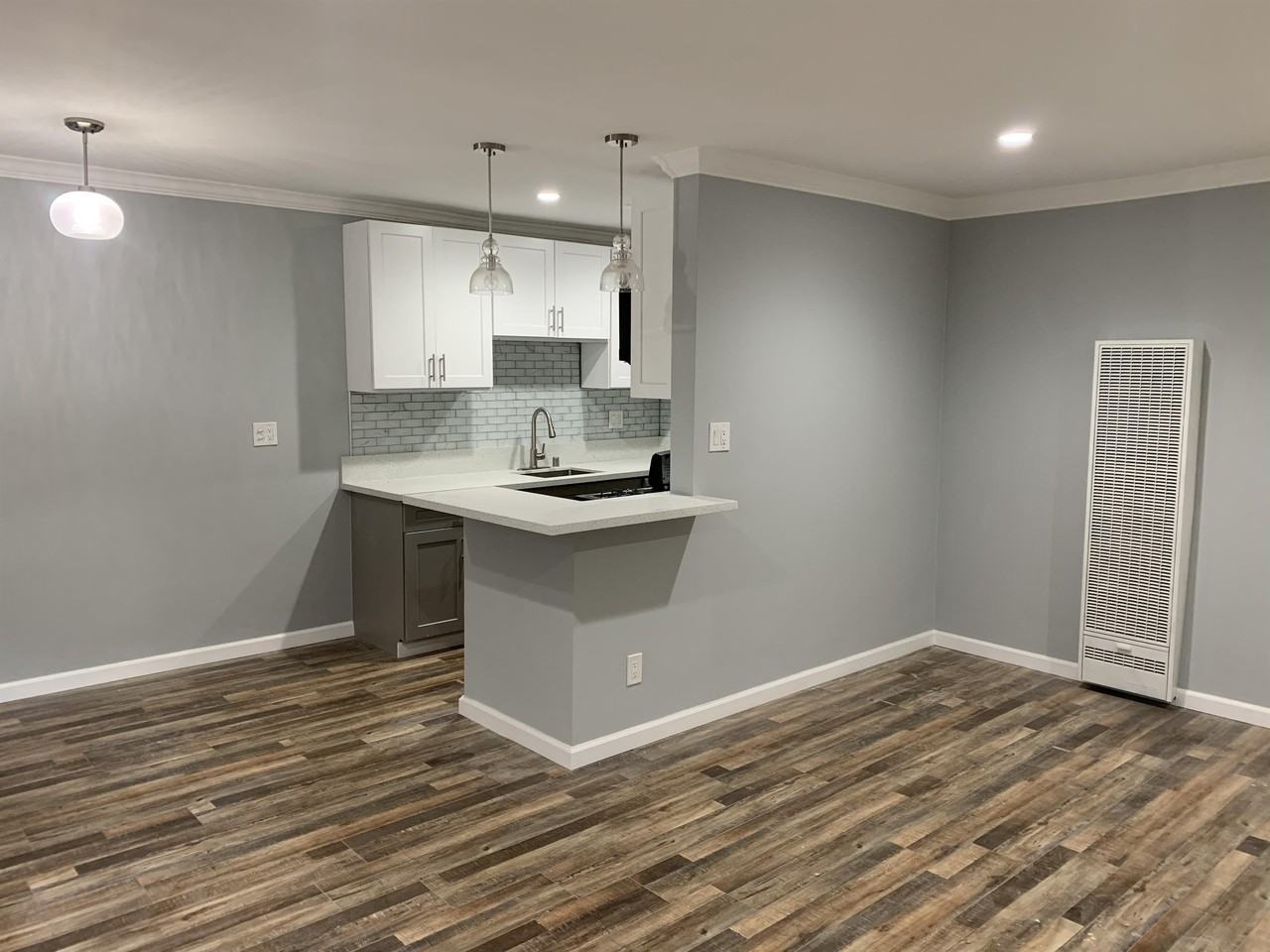 122 North Commonwealth Avenue - Photo 3 of 14