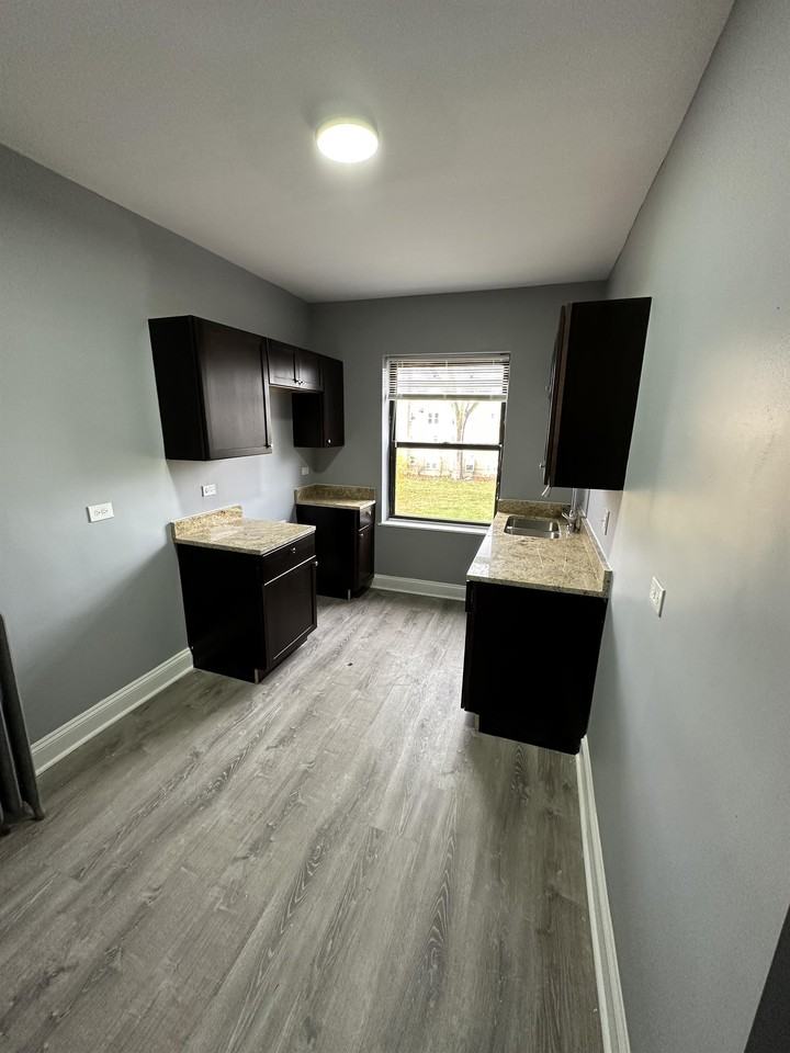 7200 S Lowe - Photo 7 of 50