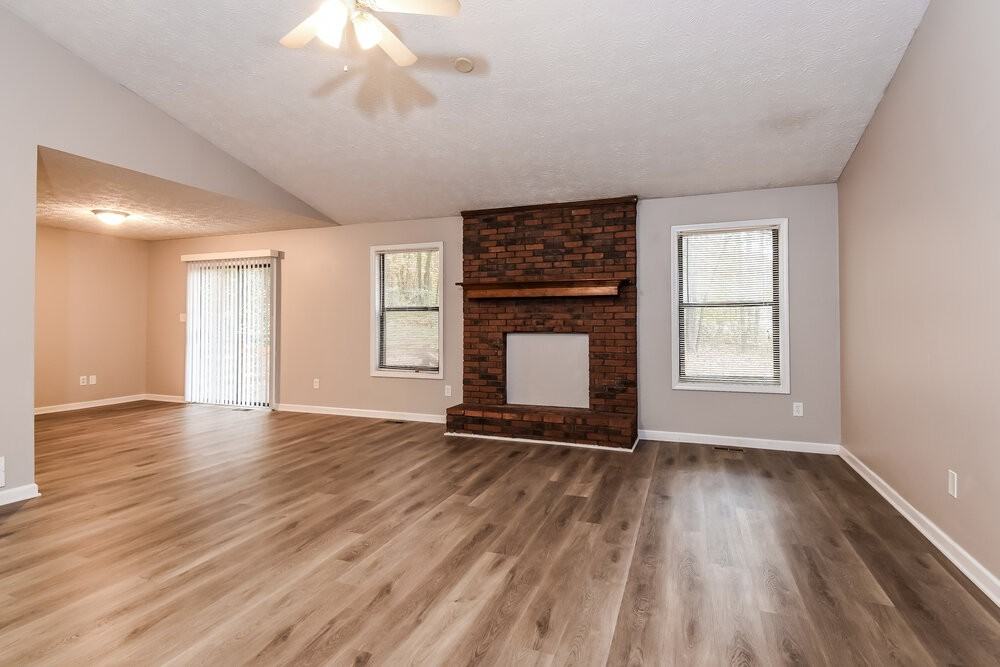 6160 Mount Pisgah Ct - Photo 4 of 17