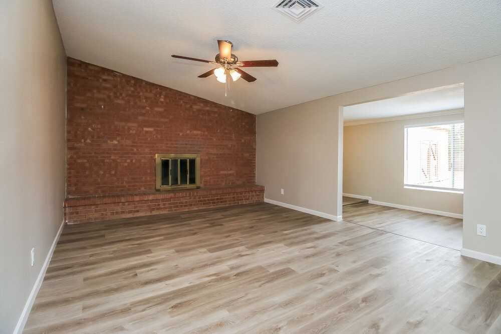 739 S 75th St - Photo 3 of 16
