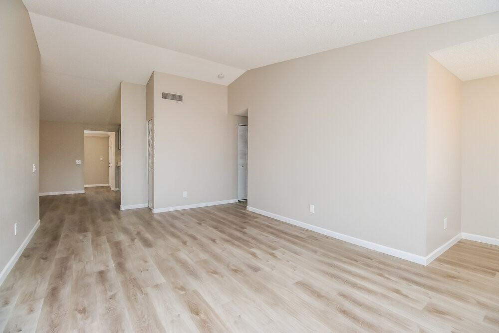 739 S 75th St - Photo 7 of 16