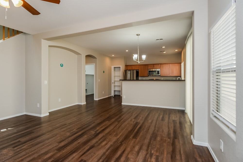 3939 E Jasper Dr - Photo 5 of 17