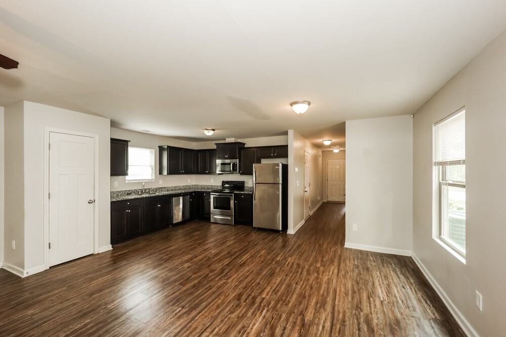 6372 Avery St Sw - Photo 4 of 16