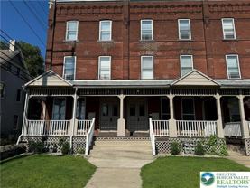527 Linden St Apt 3 #3 - Photo 1 of 1