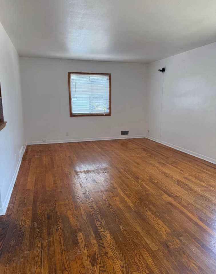 2125 Romayne Ave - Photo 2 of 13