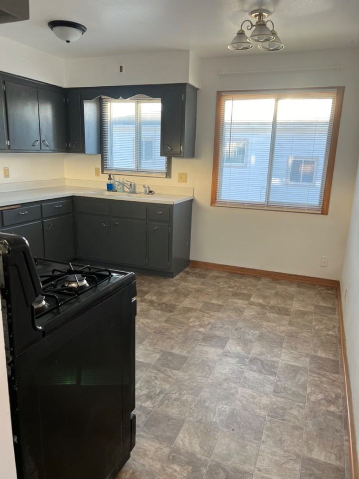 2125 Romayne Ave - Photo 3 of 13