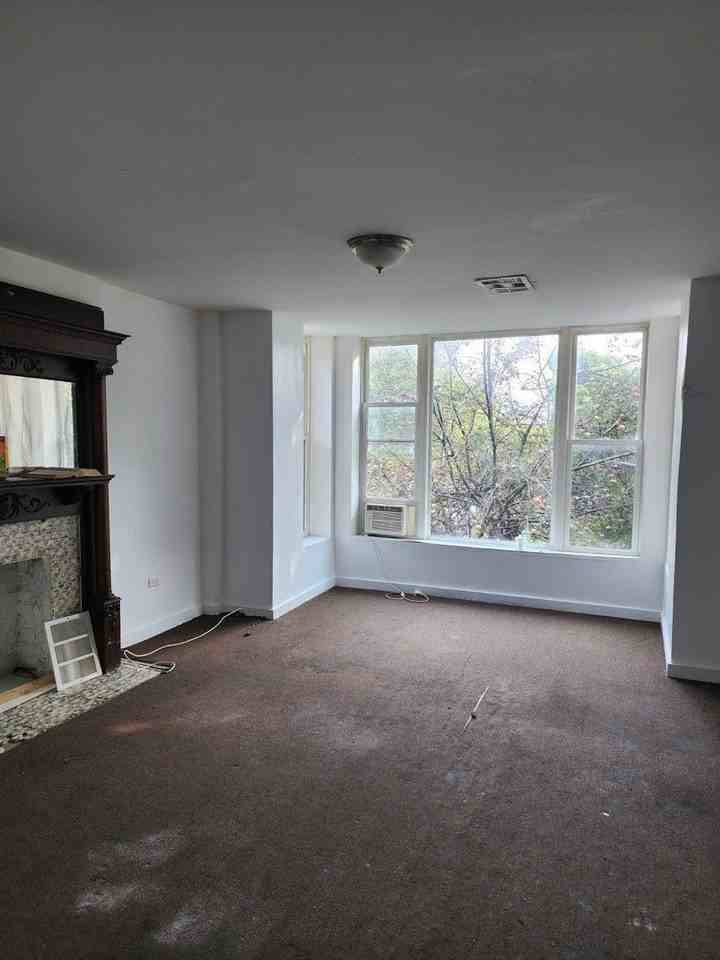 101 Comstock St #1 - Photo 2 of 11