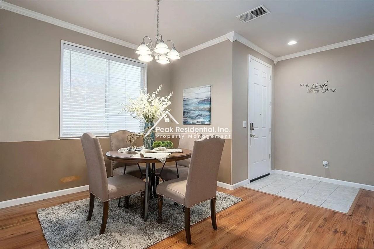 8233 Crystal Walk Circle - Photo 3 of 23