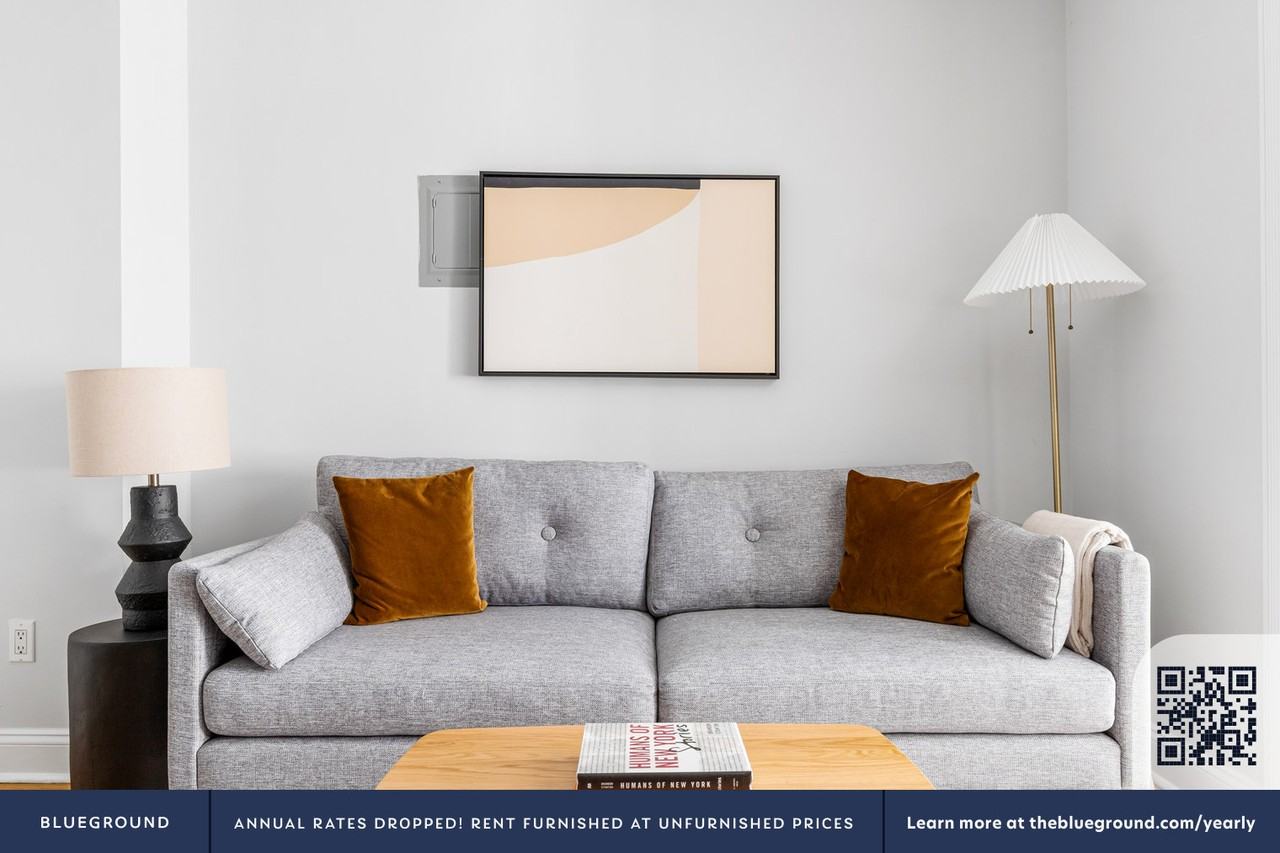 118 Christopher St #2075 - Photo 4 of 22