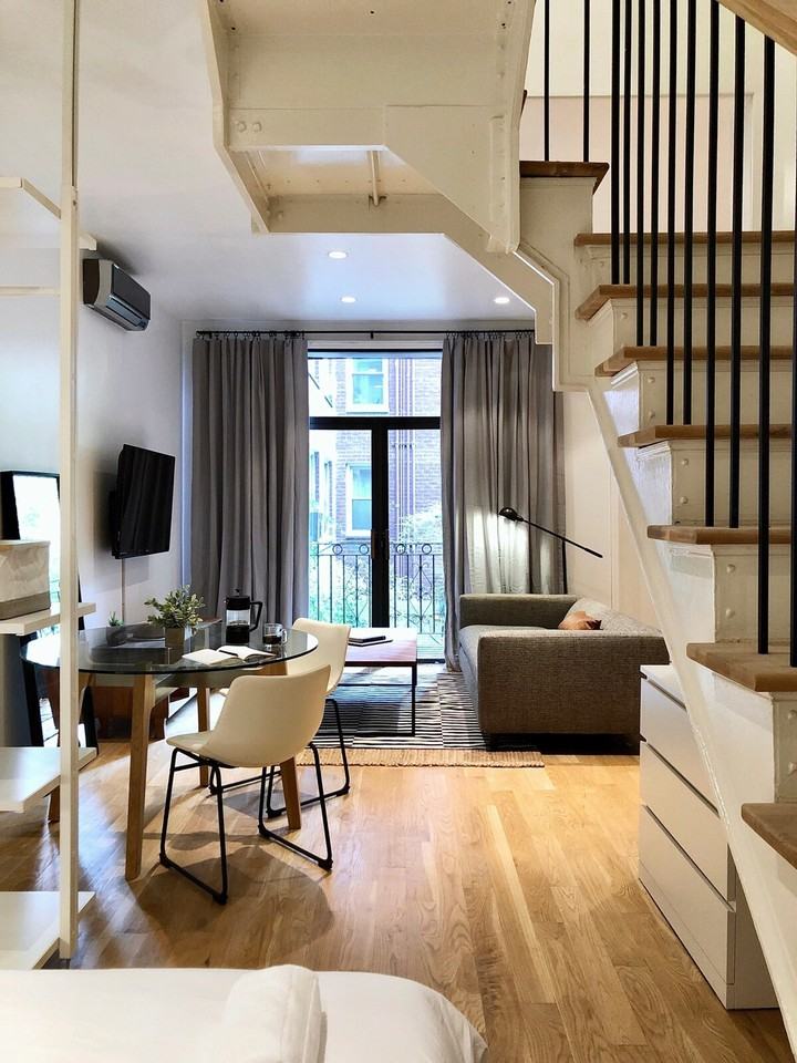 131 E 35th St #1058890P - Photo 7 of 11