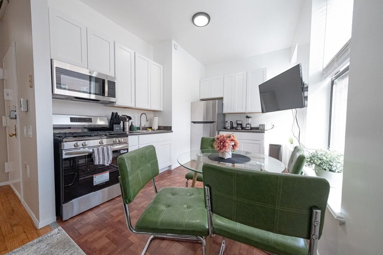 240 W 112th St #1225488P - Photo 2 of 47