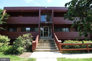 1511 S George Mason Dr Apt 3 #3 - Photo 1 of 1