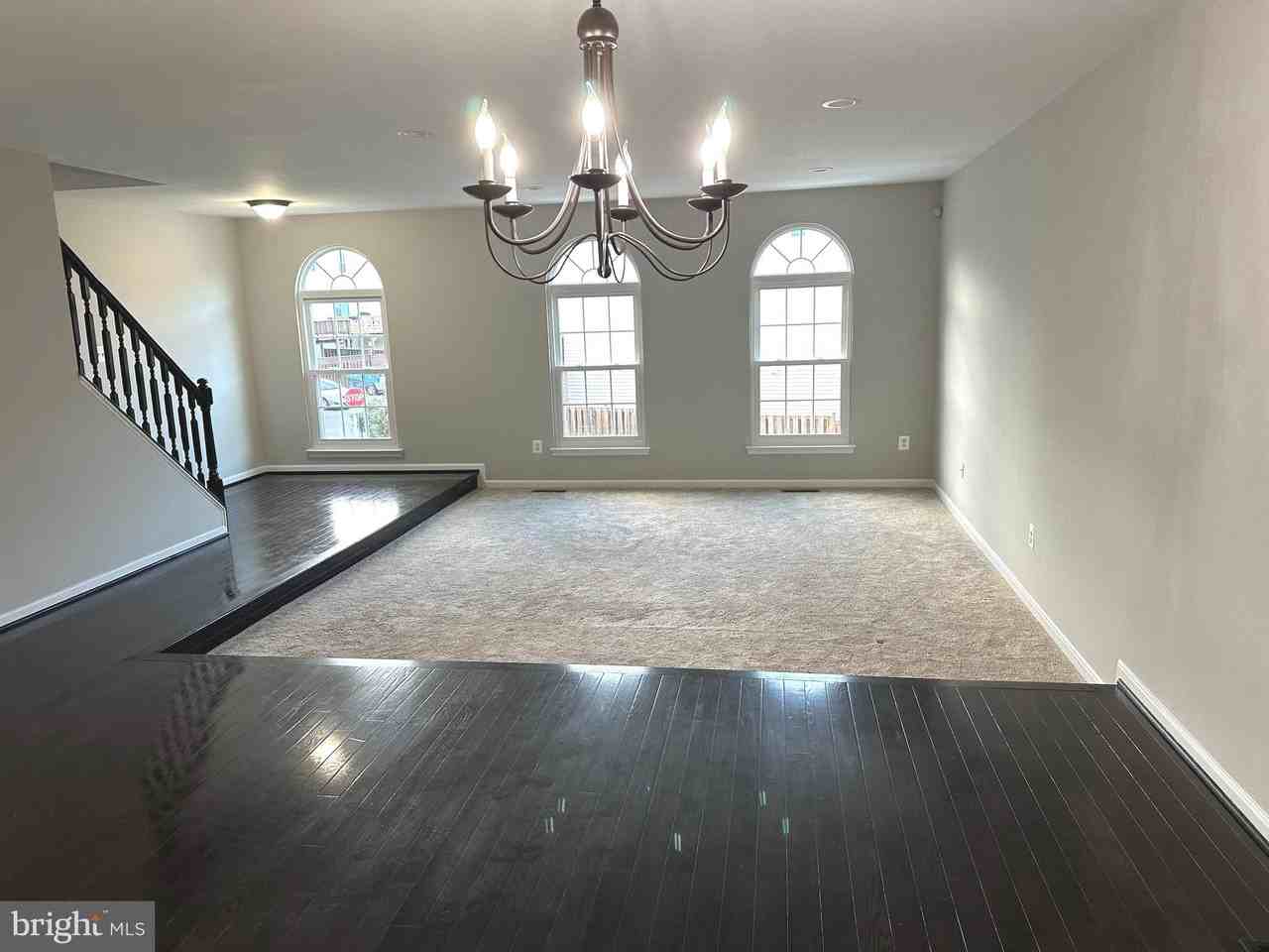 20180 Hardwood Ter - Photo 6 of 28