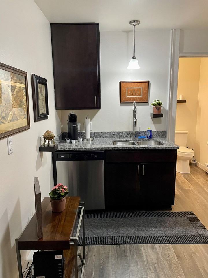 502 N Main St #1253095P - Photo 4 of 18