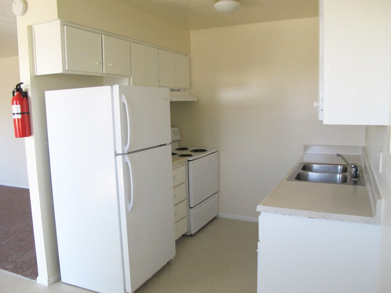 Wellesley Court - Photo 2 of 11