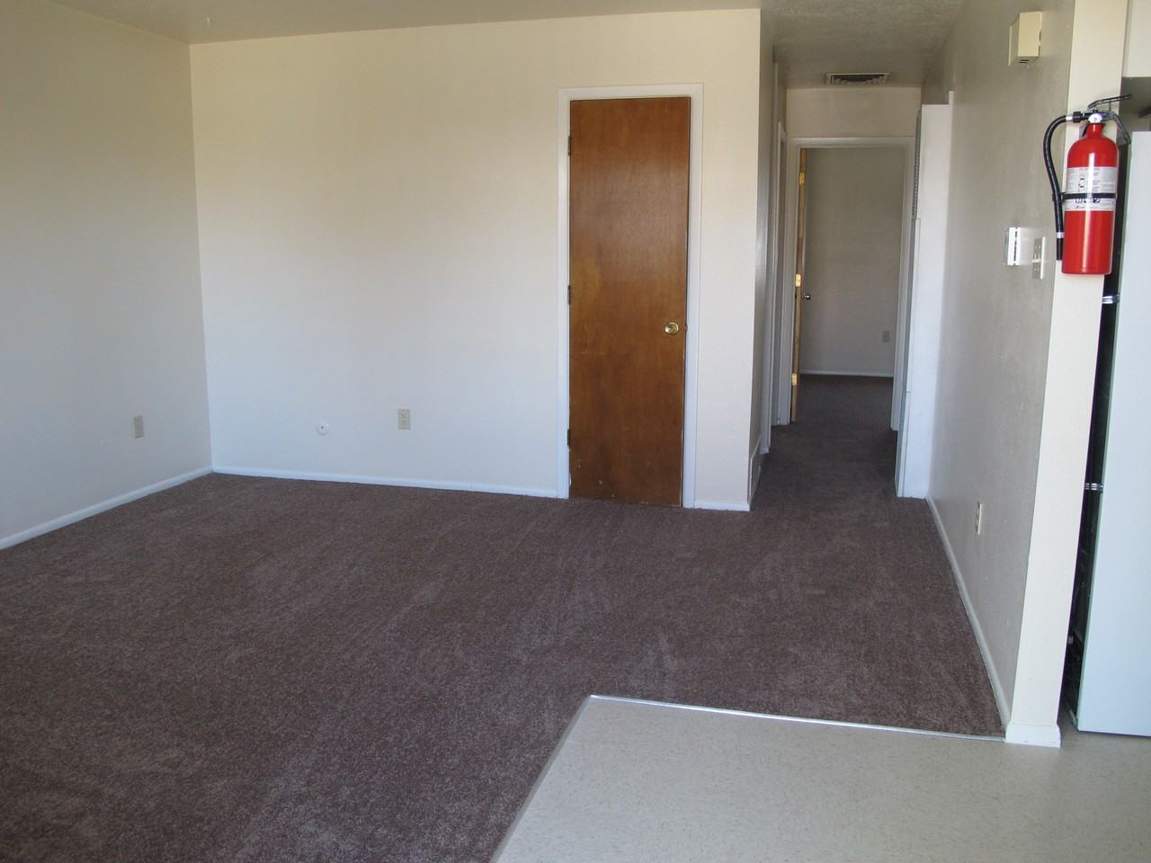 Wellesley Court - Photo 3 of 11