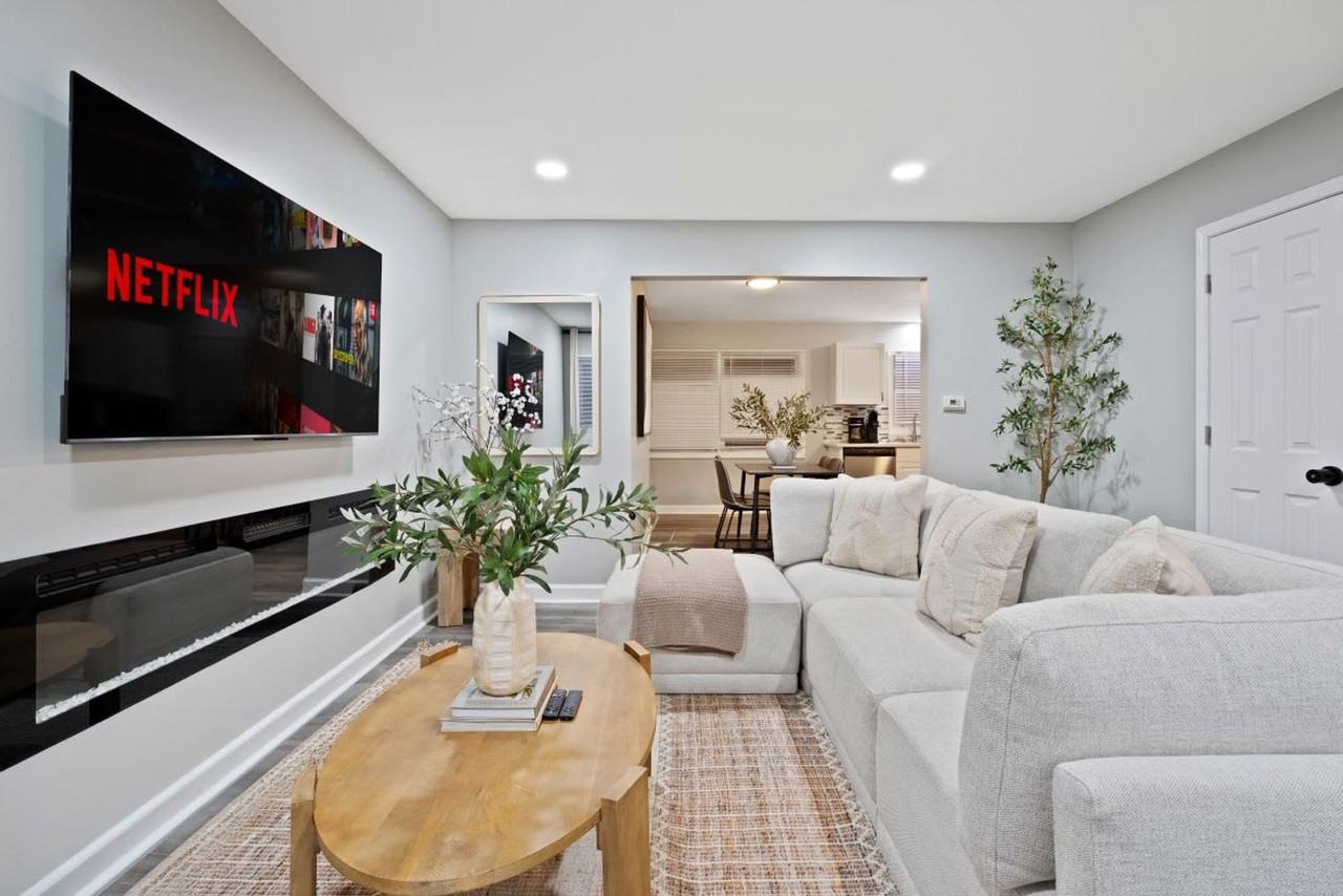 508 S Warrington Rd #1237896P - Photo 3 of 31