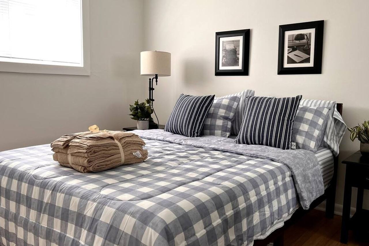 475 E Merrill Ave #1253096P - Photo 4 of 10