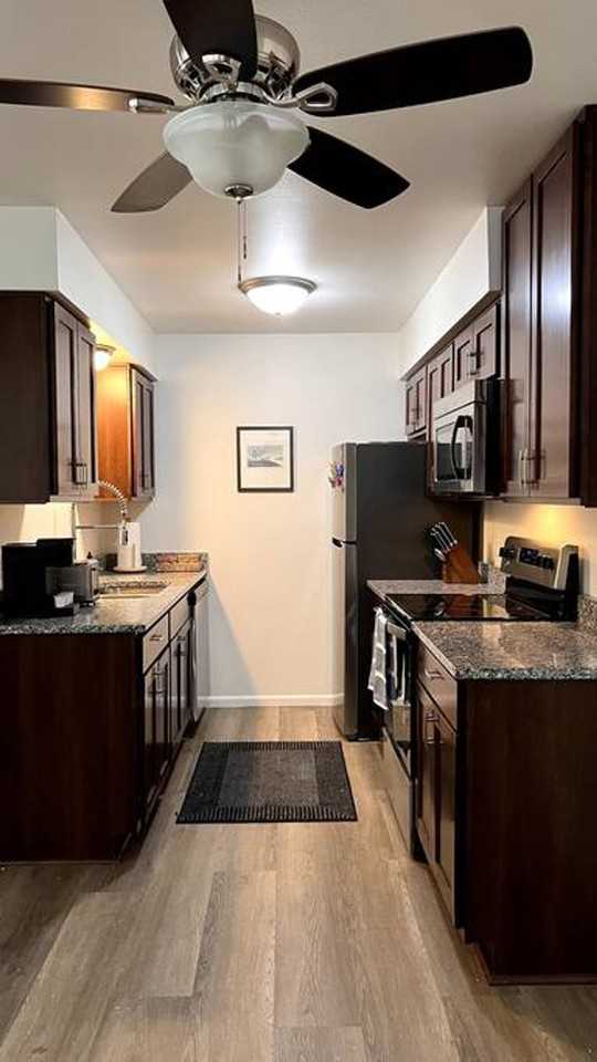 475 E Merrill Ave #1253096P - Photo 6 of 10