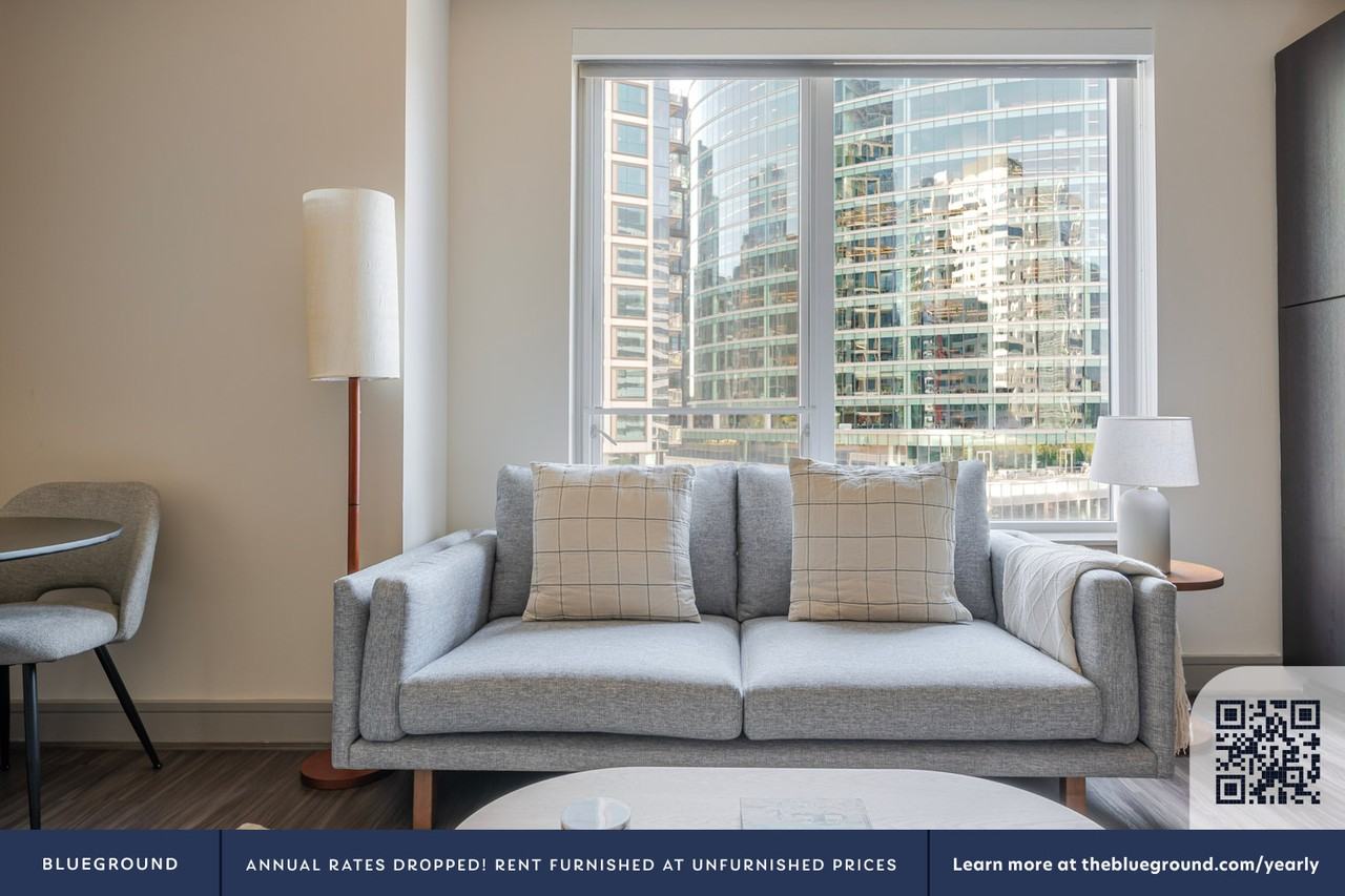 100 Pier 4 Blvd #1245 - Photo 4 of 29