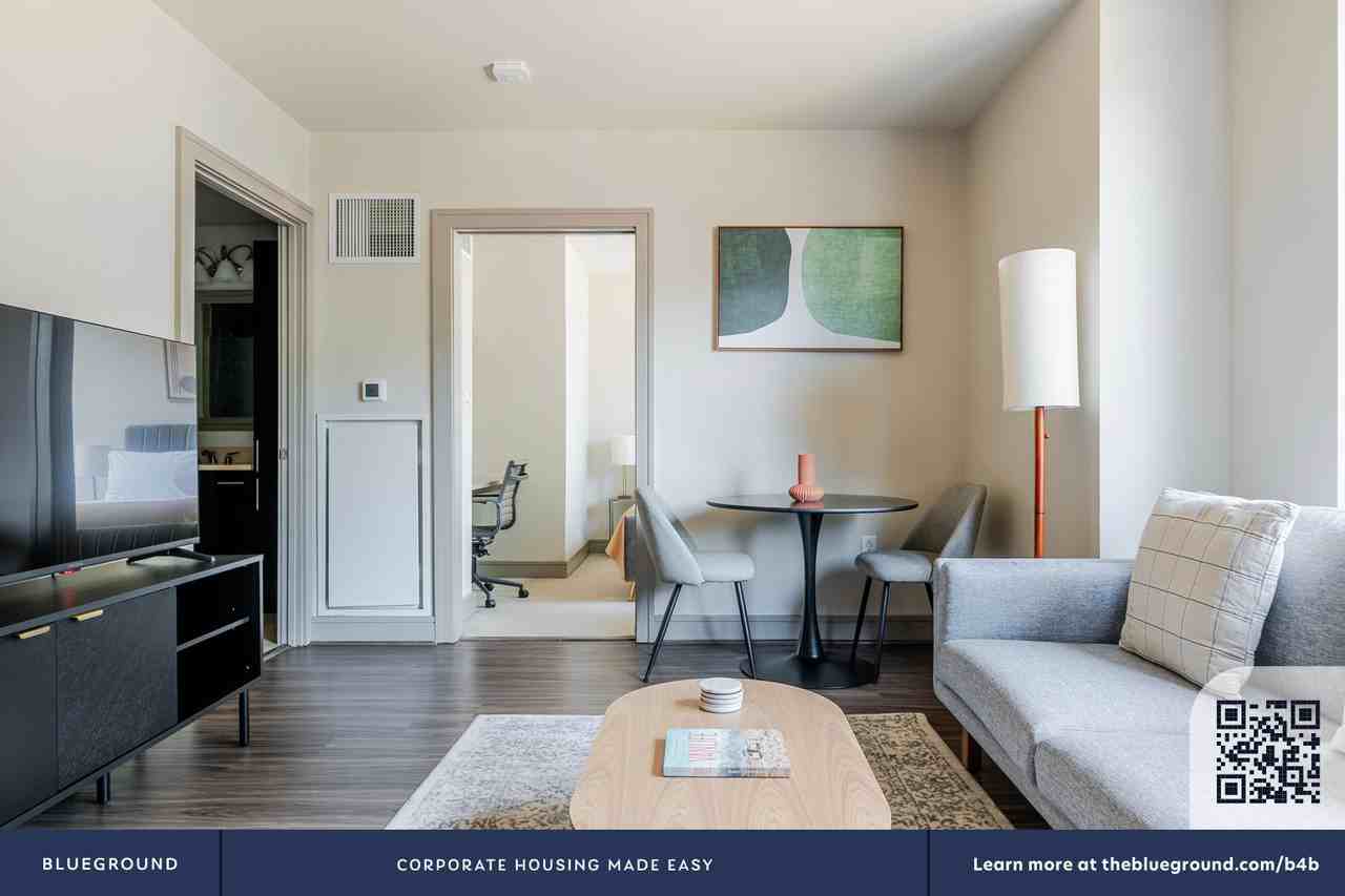 100 Pier 4 Blvd #1245 - Photo 6 of 29