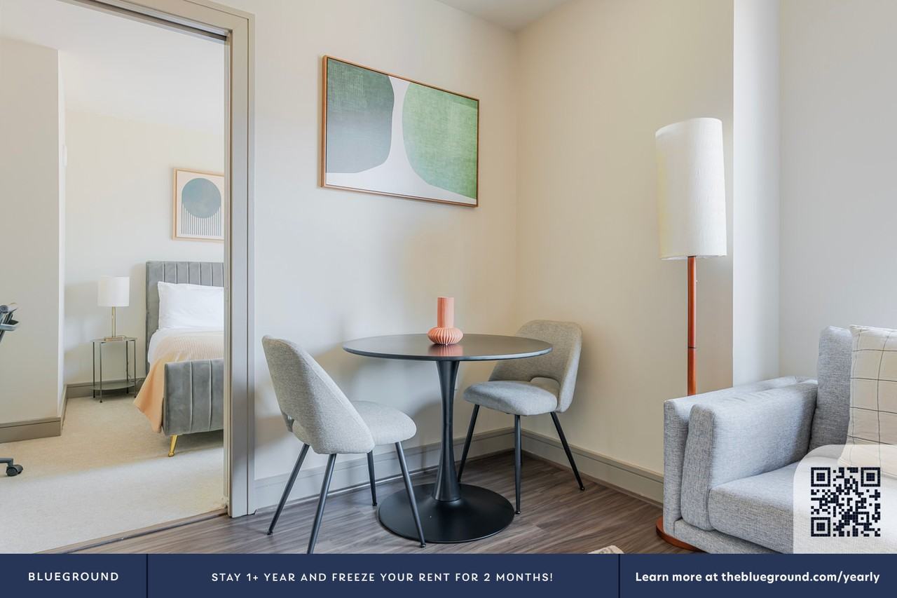 100 Pier 4 Blvd #1245 - Photo 7 of 28