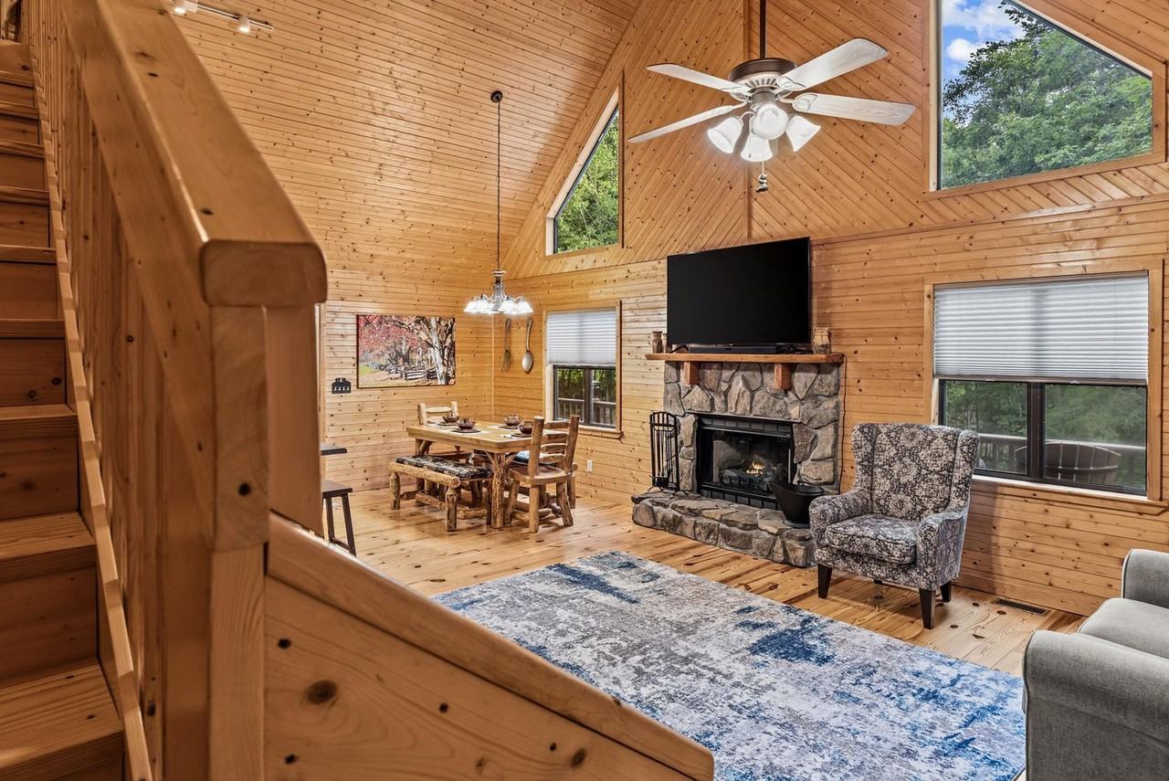 4050 Henson Rd #1302844P - Photo 6 of 48