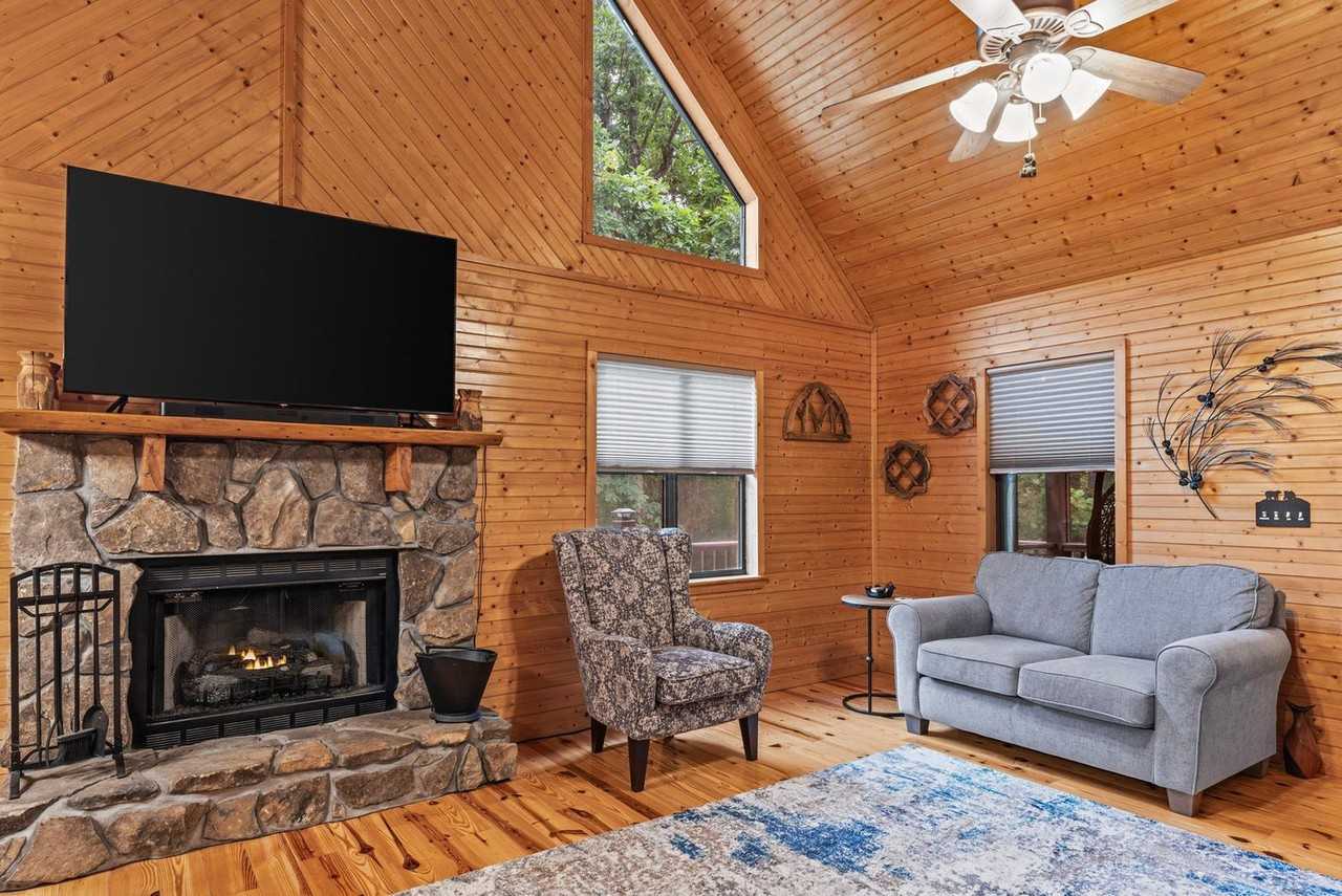 4050 Henson Rd #1302844P - Photo 7 of 48