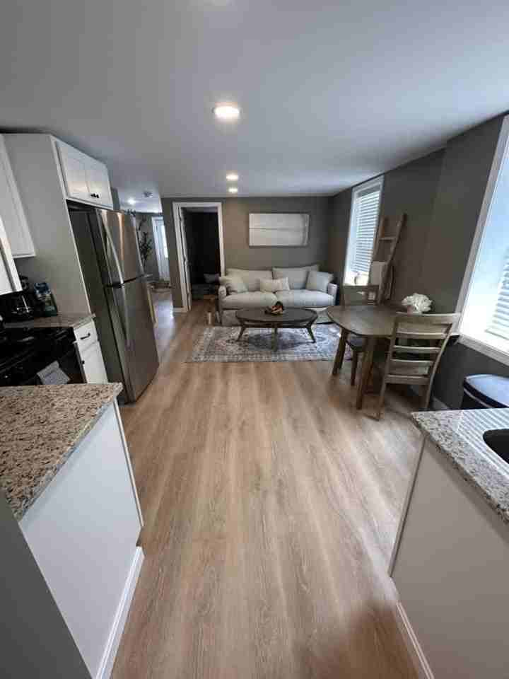 301 Portsmouth Avenue - Photo 3 of 19