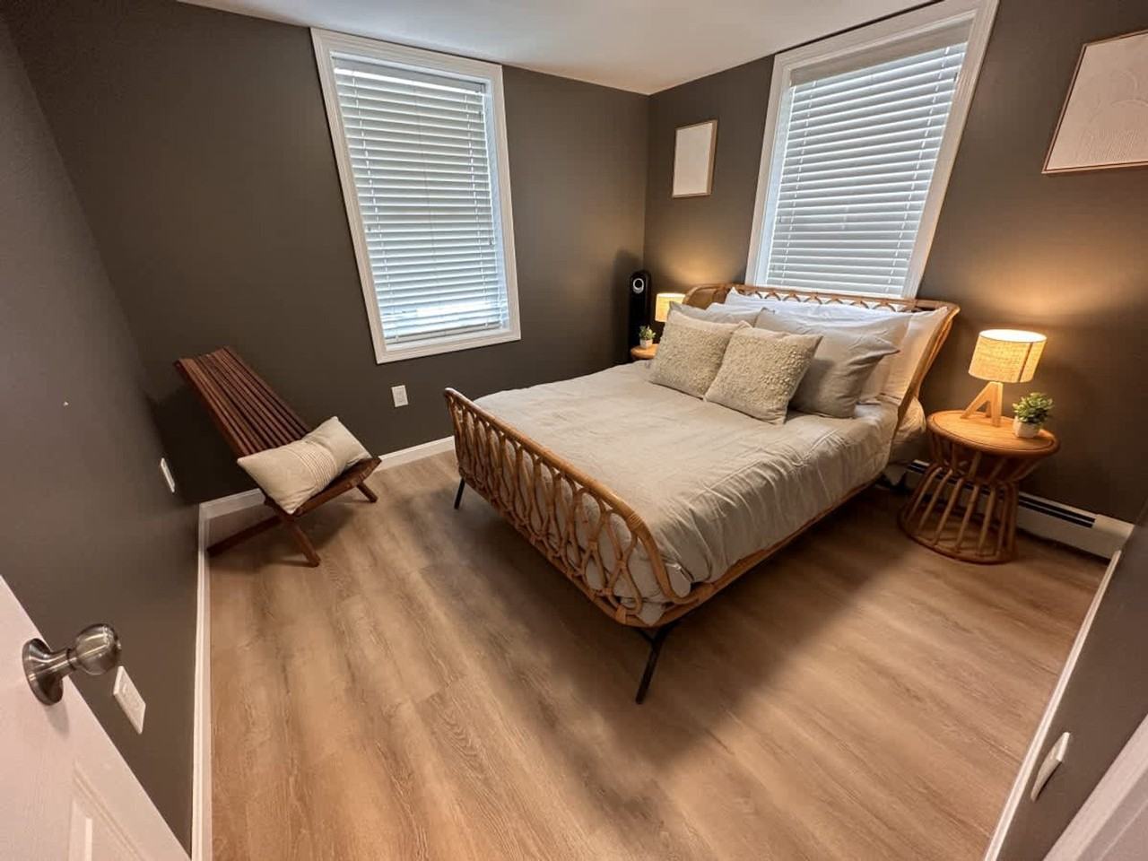 301 Portsmouth Avenue - Photo 4 of 19