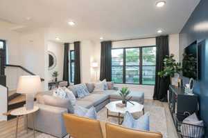 featured image of 402 Cleveland St