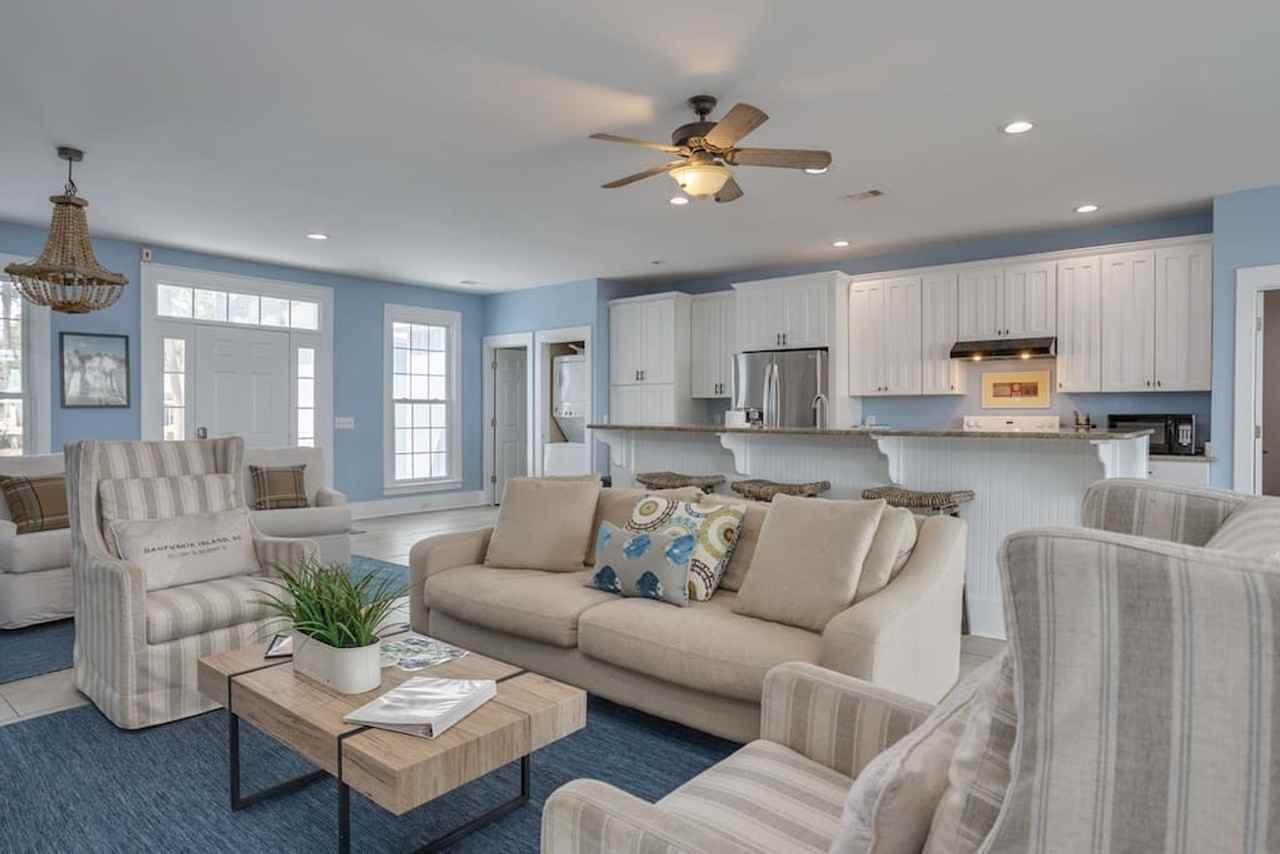 152 Ave Of Oaks #1316250P - Photo 3 of 50