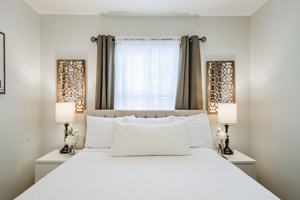 featured image of 1327 W 21st St