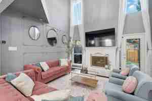 featured image of 537 Purdue Dr