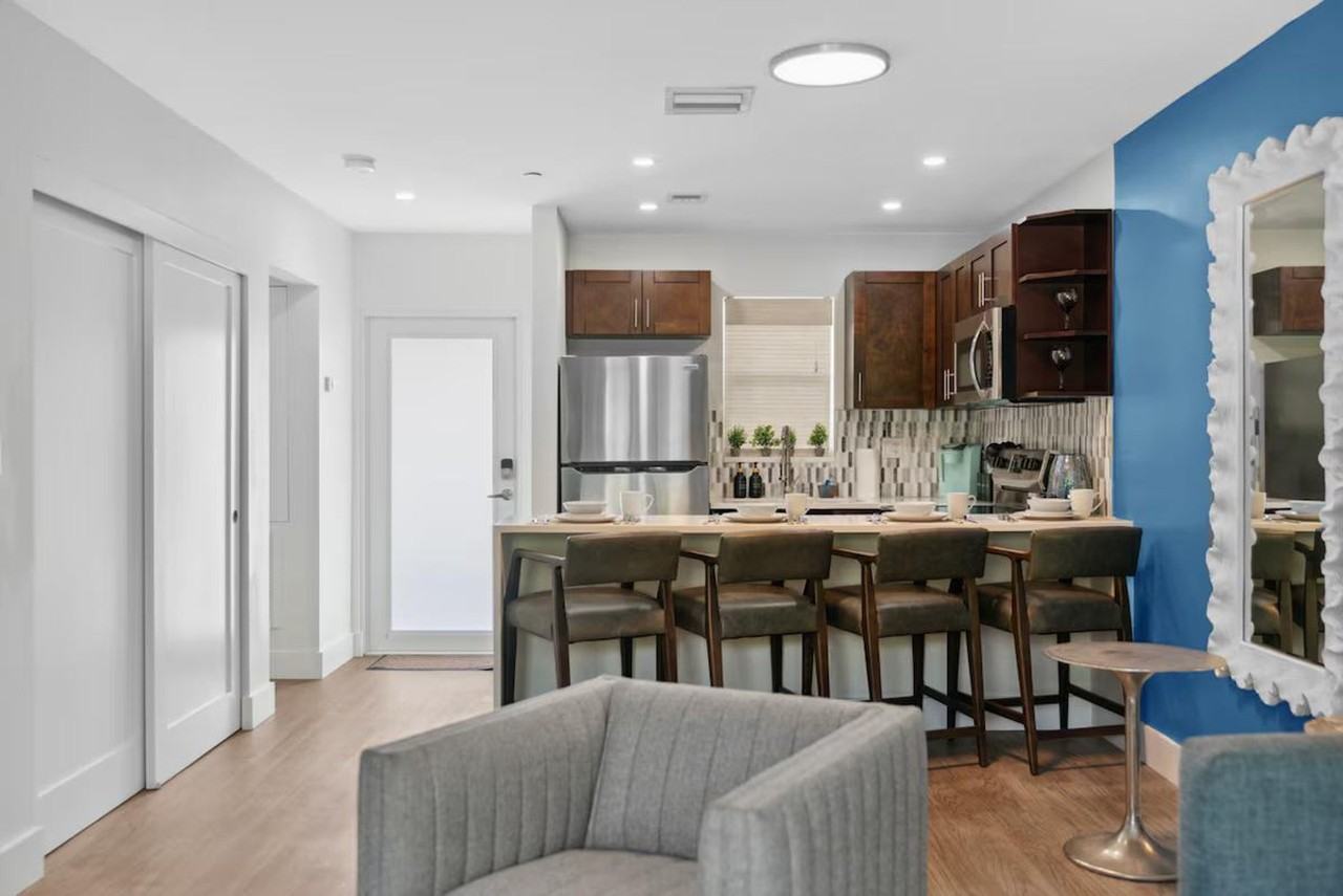 911 Ne 4th St #1322488P - Photo 6 of 33