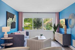 featured image of 911 Ne 4th St