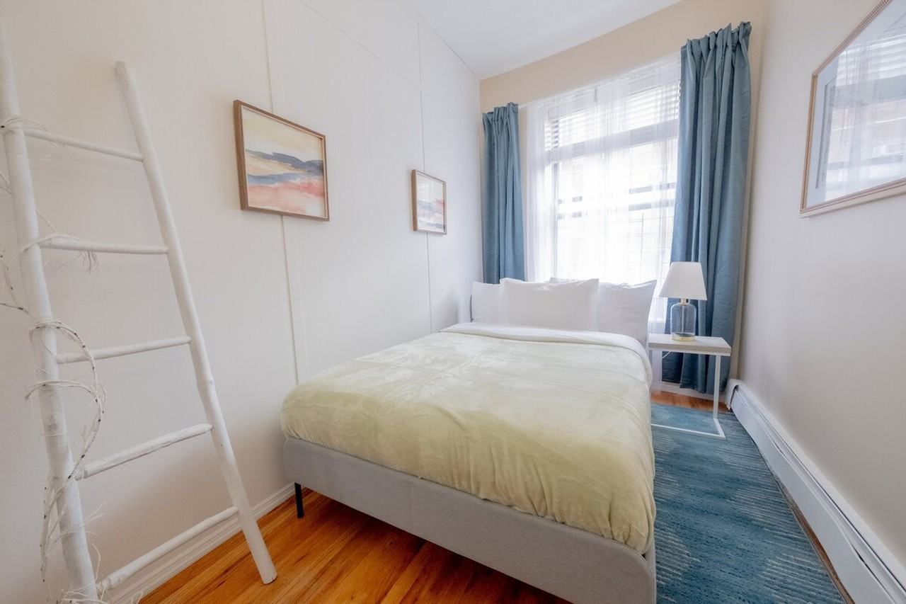 240 W 112th St #1225488P - Photo 4 of 47