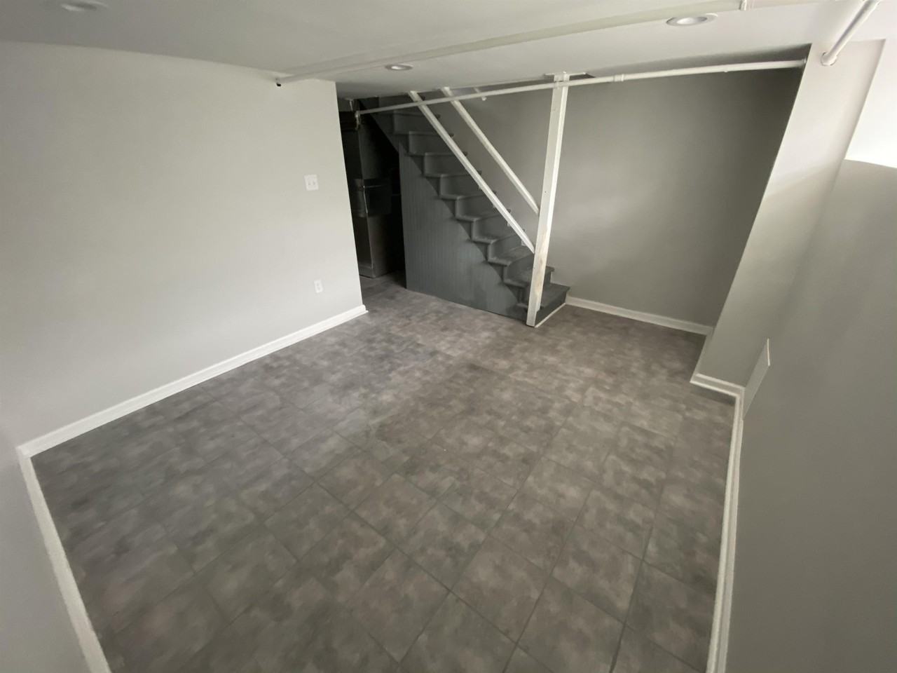 4124 Greeby St #1 - Photo 7 of 24