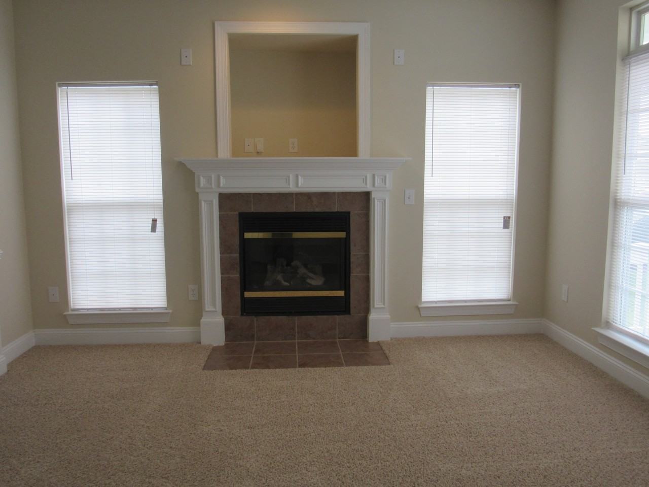 4874 Hawfield St - Photo 2 of 9