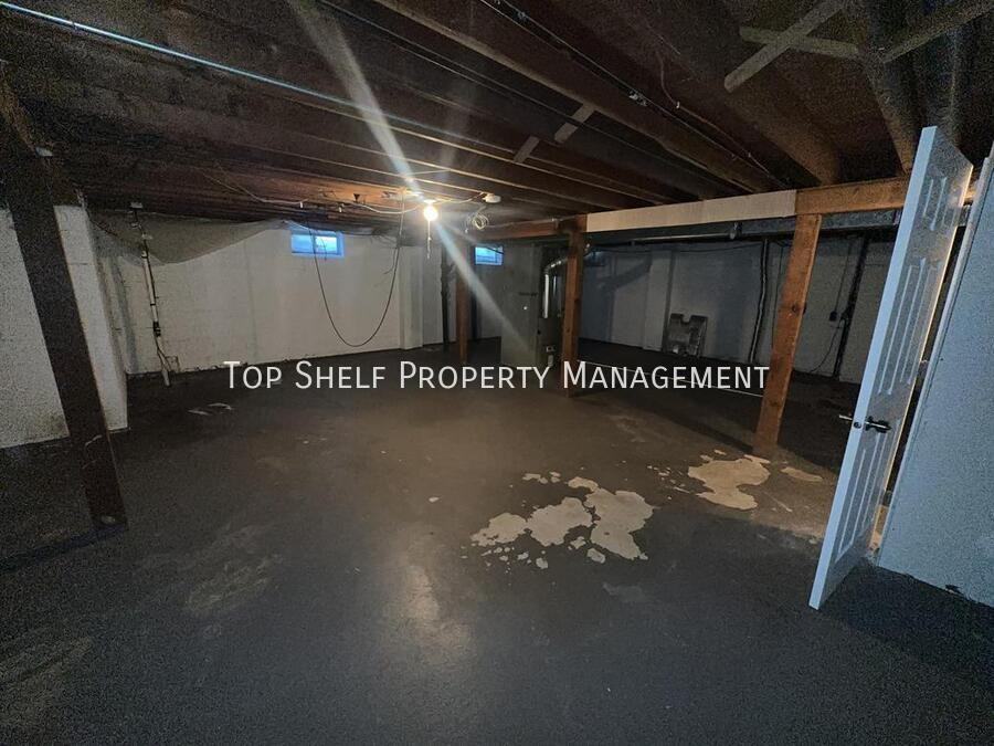 2427 Welbeck Rd - Photo 7 of 10