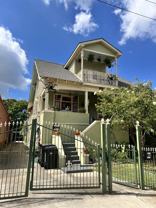 3822 Banks St #B - Photo 1 of 1