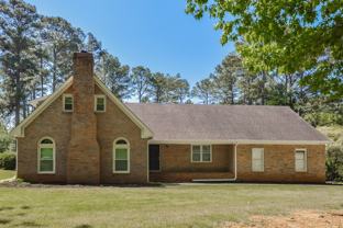 2481 Old Salem Cir Se - Photo 1 of 1
