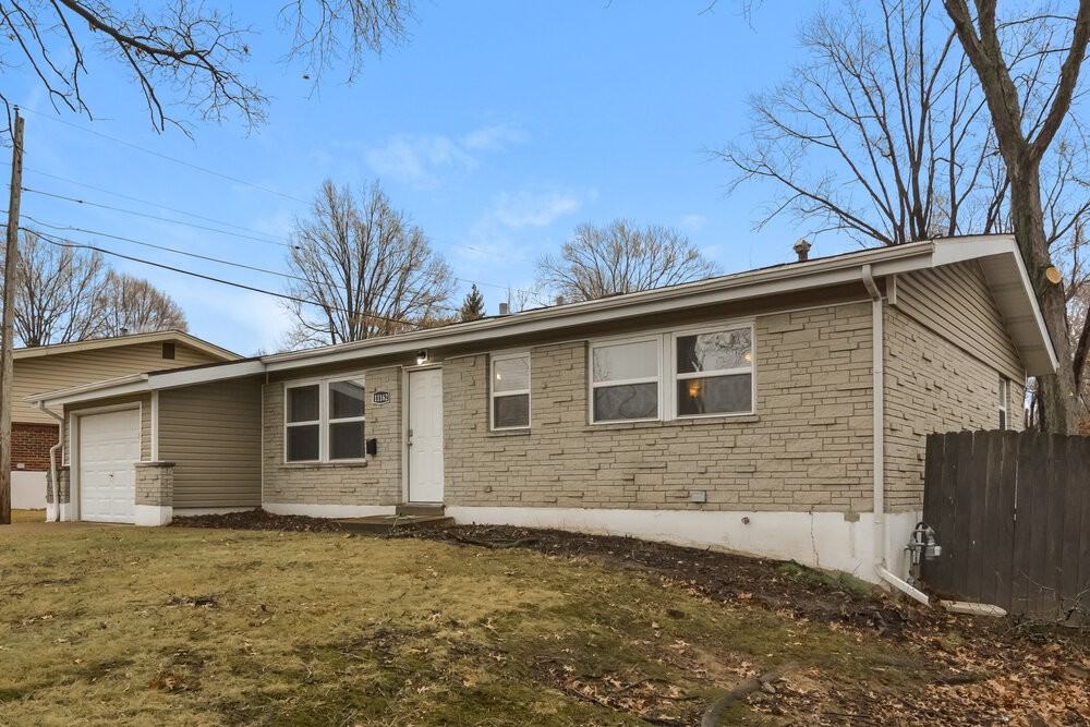 11162 Prentice Dr - Photo 2 of 15