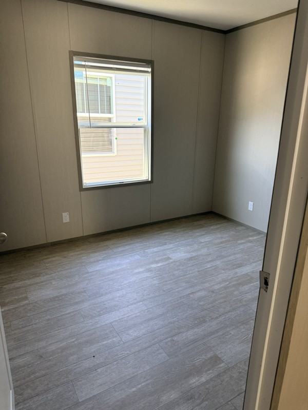 118 Clara St - Photo 4 of 10