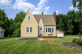 710 English Ave - Photo 1 of 1