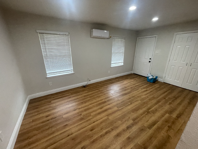 207 West South Street #1 - Photo 2 of 11
