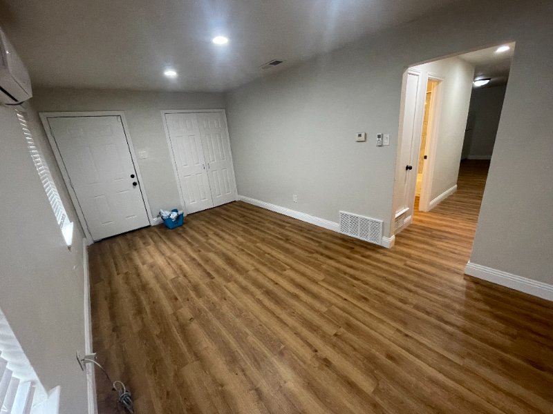 207 West South Street #1 - Photo 3 of 11