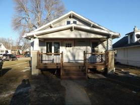 700 S Linn St - Photo 1 of 1